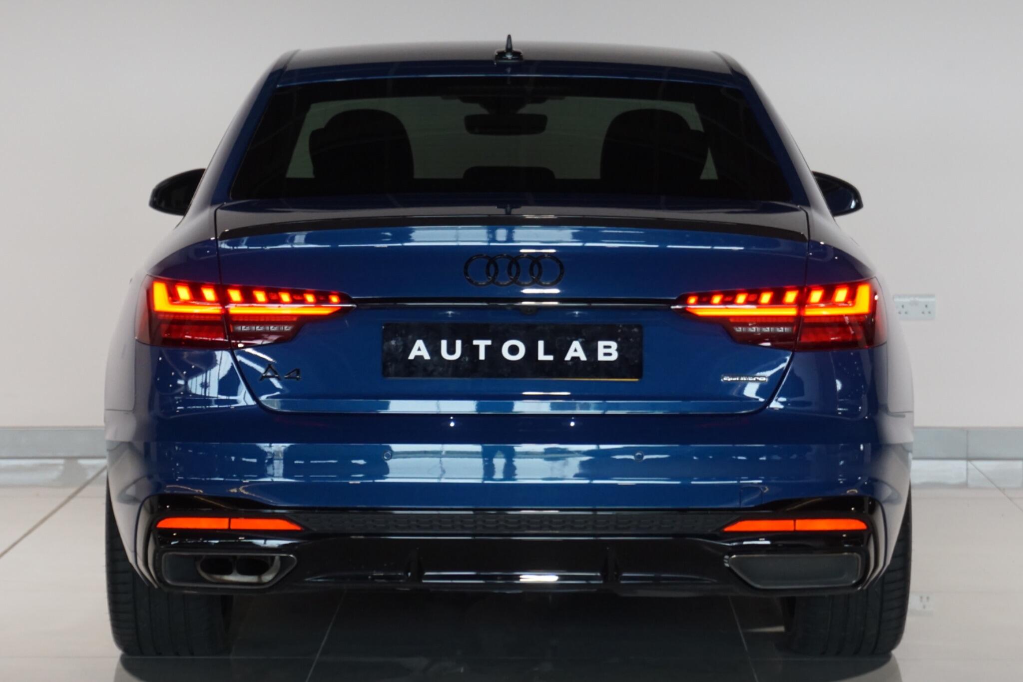 Audi A4 2.0 TDI 40 Black Edition Saloon 4dr Diesel S Tronic quattro Euro 6 (s/s) (204 ps)